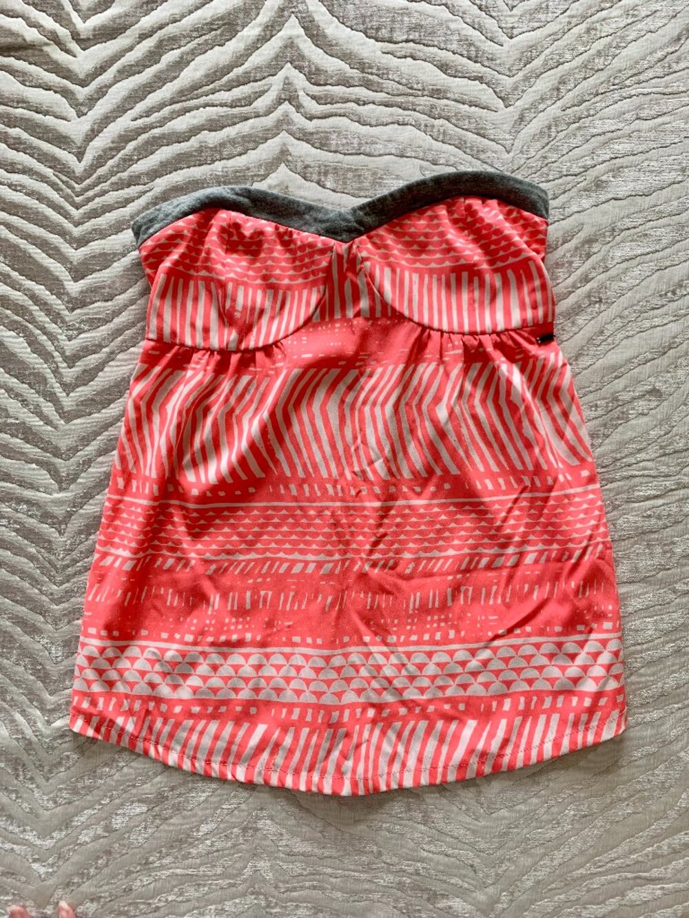 Roxy Neon Pink/Coral Sweetheart Neckline Top | Y2k Sleeveless Geometric Top